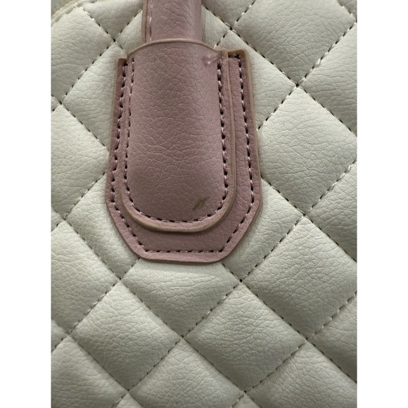 Luv by Betsey Johnson quilted white light pink shoulder bag Unicorn Striped
